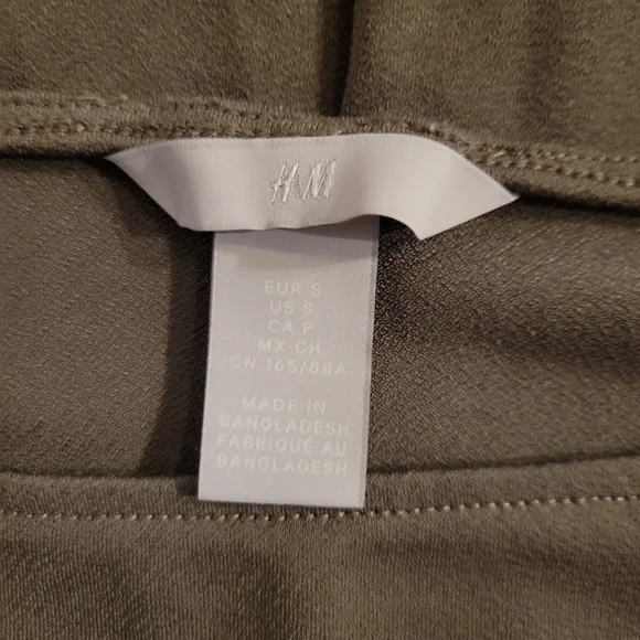 H&M Boat Neck Style Dress Shirt, Womens Size Small - Picture 3 of 5